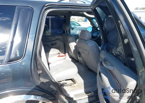 2001 Lincoln Navigator z USA, uszkodzony, nr VIN 5LMFU28A91LJ04177